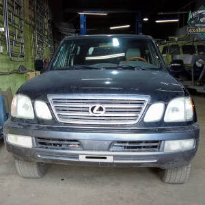 Площадка под лебедку в штатный бампер Toyota Land Cruiser 100 | Lexus 470